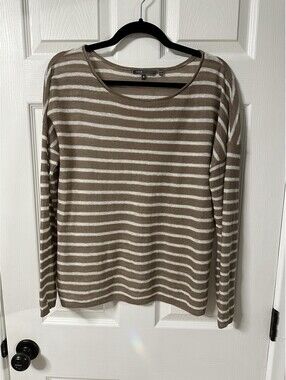 Vince 100% Linen lightweight sweater Taupe/Cream stripe Sz Medium Preppy Coastal